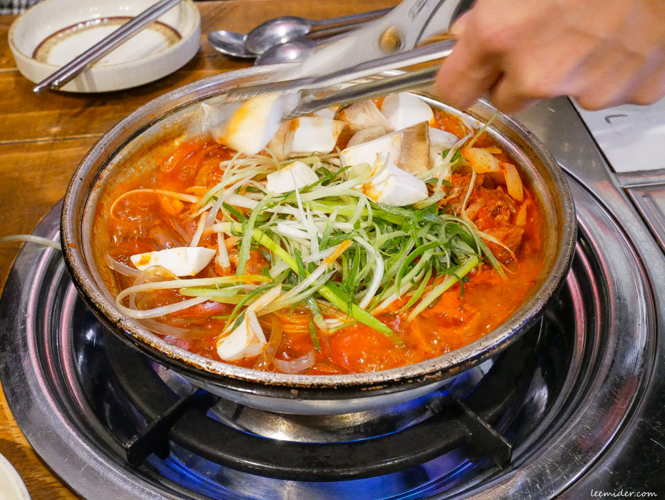 草鞋辣燉排骨짚신매운갈비찜 釜山西面站餐廳 可自選辣度的超火辣韓式燉排骨 韓國自由行